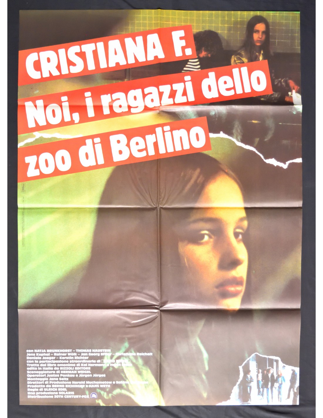 manifesto CRISTIANA F noi i ragazzzi dello zoo di berlino natja